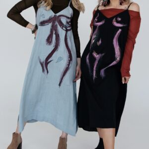 Suknelių duetas „Kūno linijos“ - ŽYDRA SUKNELĖ „UPS“